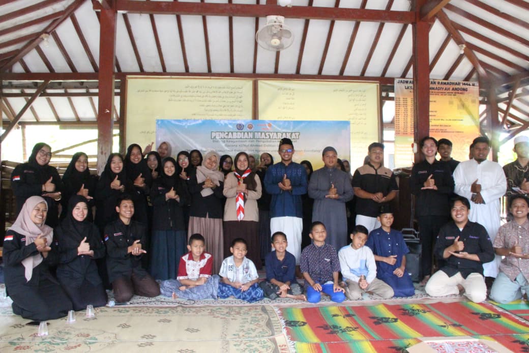 Mahasantri Pondok Shabran Turut Dukung Pengabdian Masyarakat Racana UMS Mahasantri Pondok Shabran Turut Dukung Pengabdian Masyarakat Racana UMS
