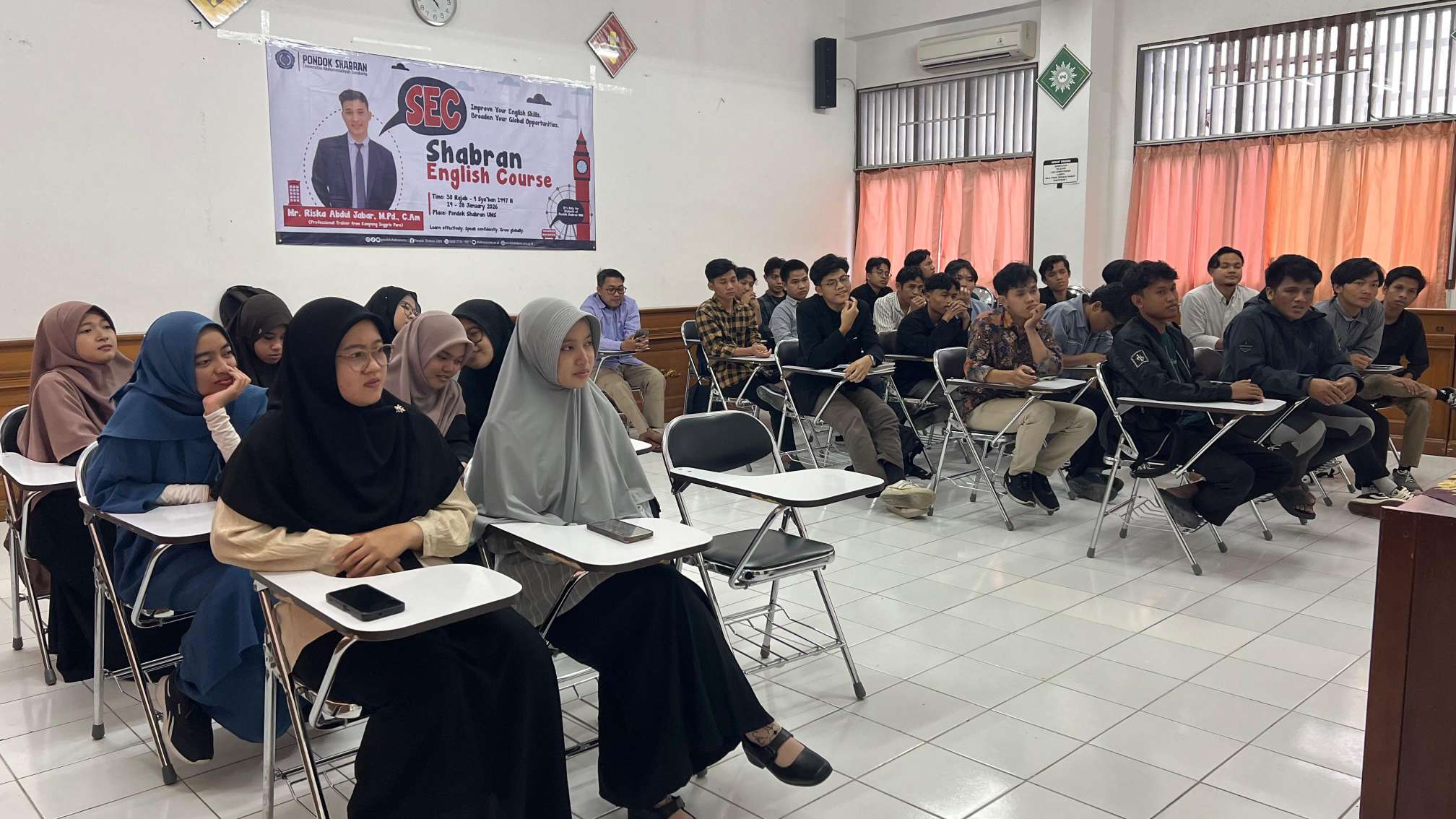 Suasana Pembelajaran Shabran English Course Pondok Shabran UMS 2026