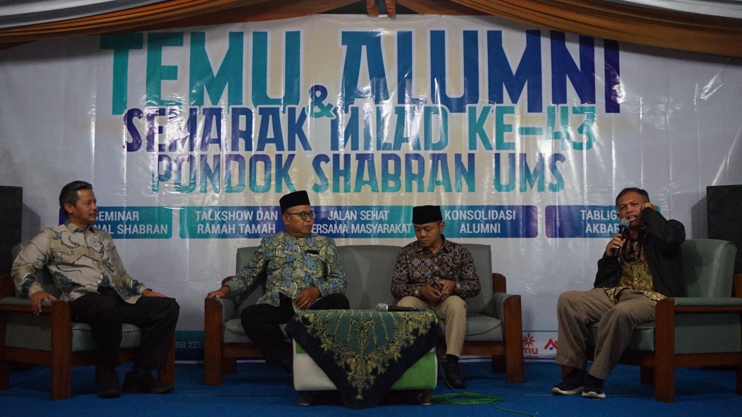 Talkshow dan Rmah Tamah Alumni Milad 43 Pondok Shabran UMS Talkshow dan Rmah Tamah Alumni Milad 43 Pondok Shabran UMS