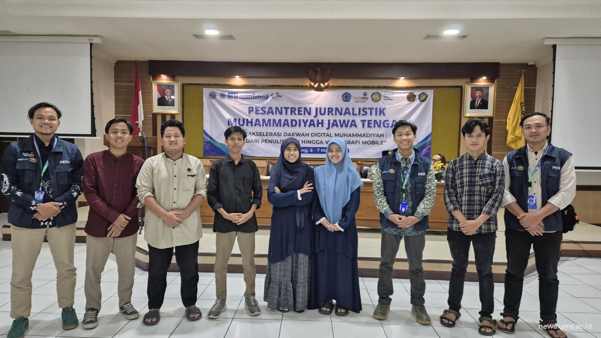 Transformasi Dakwah Digital Pondok Shabran UMS Delegasikan Kader Ikuti Pesantren Jurnalistik Foto Bersama Pondok Shabran Transformasi Dakwah Digital Pondok Shabran UMS Delegasikan Kader Ikuti Pesantren Jurnalistik Foto Bersama Pondok Shabran